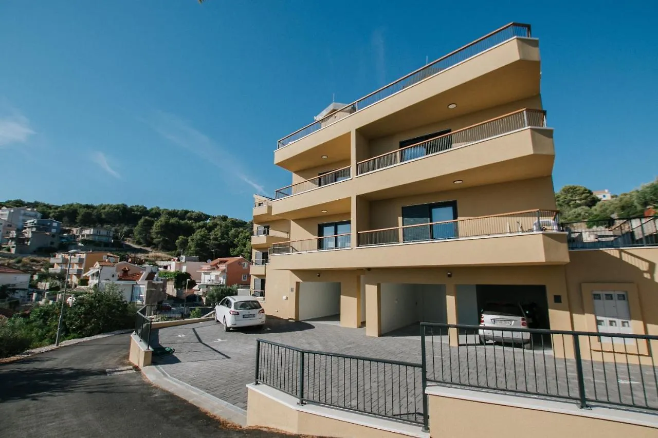 Oleander Urban Suites, High-Speed Internet, Beach At 250, Pet Friendly Trogir